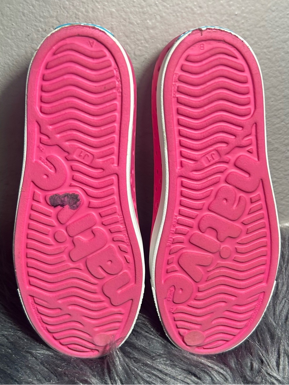 Native Jefferson Hollywood Pink/Shell White Pink Slip-On Water-Friendly Size J1 - Picture 8 of 9